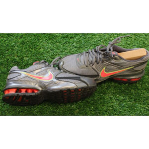 Nike Reax Run Shoes Dominate Women's Size 6 Athletic Gym Gray Pink 456819-063